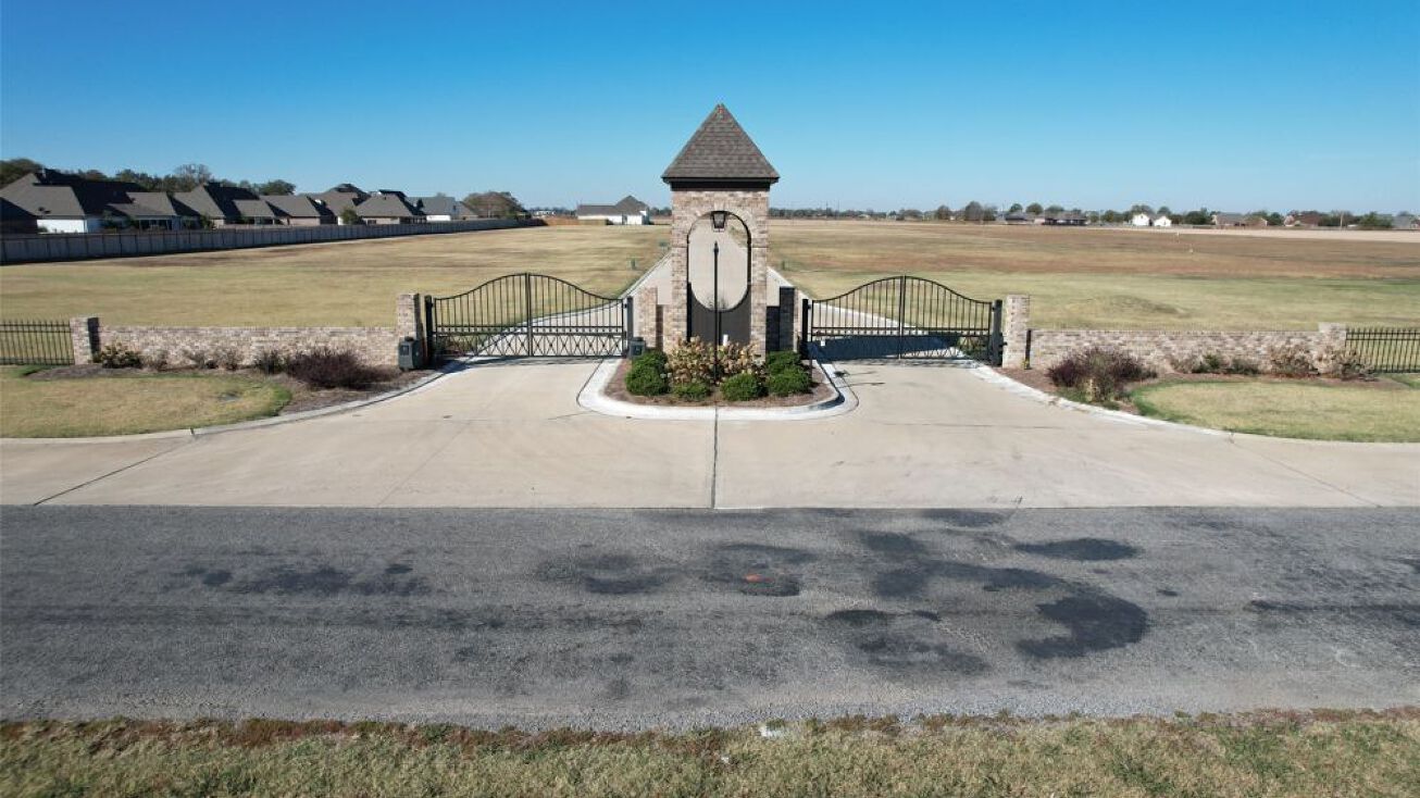 Lot Number 14 Chatmoss 2nd Addition Hunter Cove, Cleveland, MS 38732