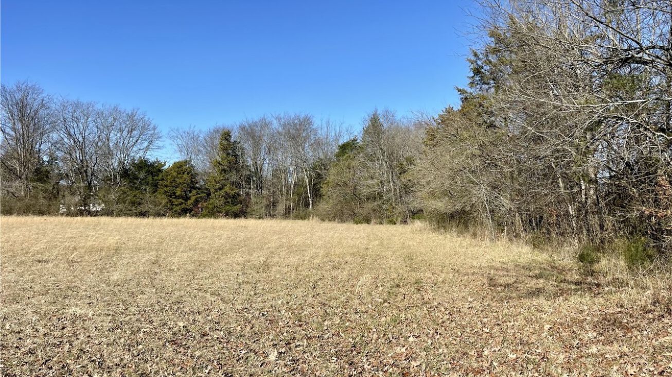 2+/ Acres Oktibbeha County, Starkville, MS 39759