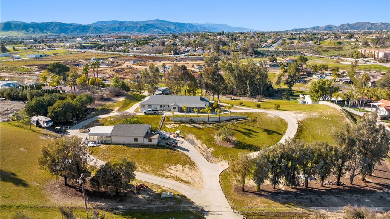 40475 Vista Murrieta, MURRIETA, CA 92562