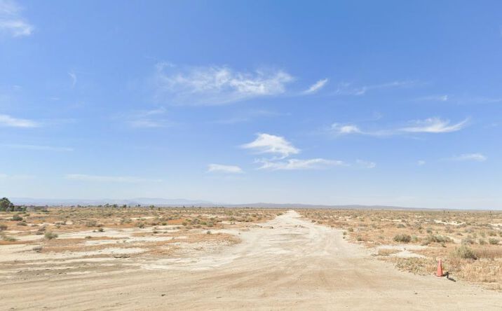 Pictures of Land property located at 43rd St E, Lancaster, CA 93535 for sales - image #1