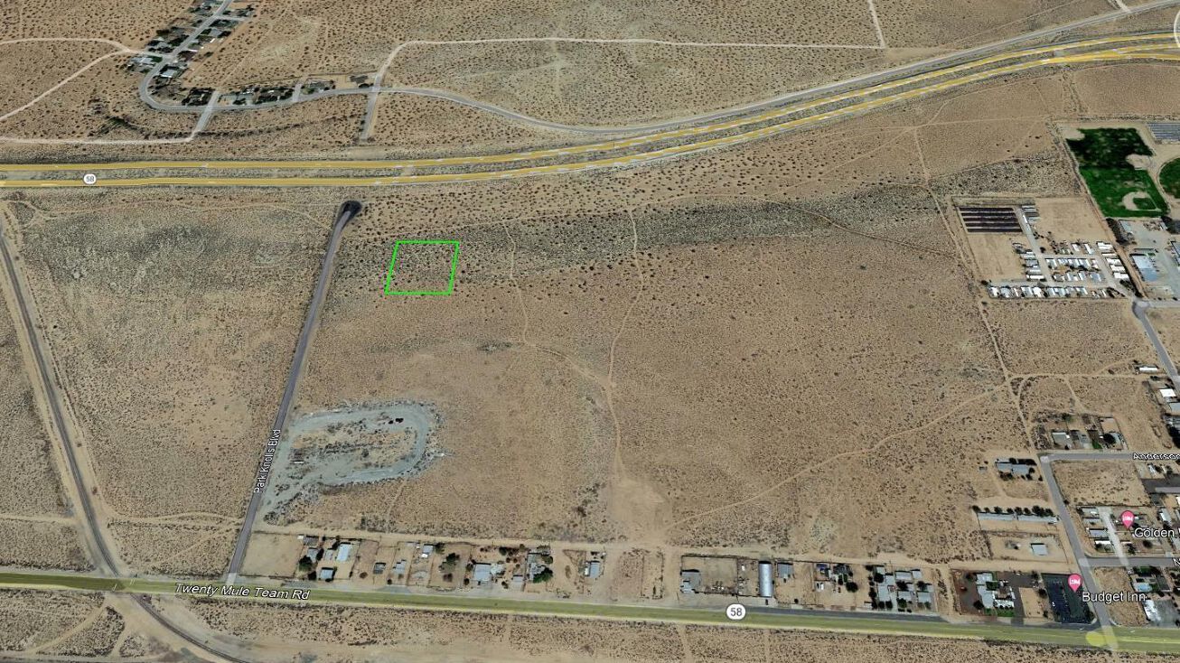 16 Park Knolls Boulevard, Boron, CA 93516