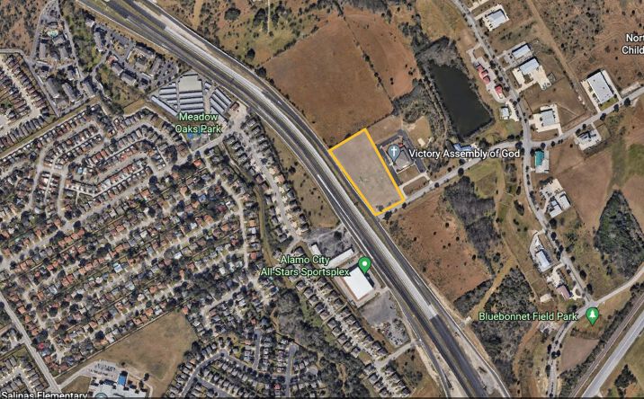 Pictures of Land property located at 1019 W Byrd Blvd, Universal City, TX 78148 for sales - image #1