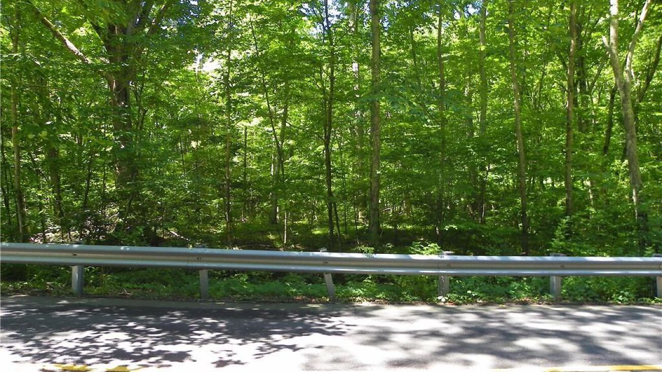 1550 Kettletown Rd, Southbury, CT 06488