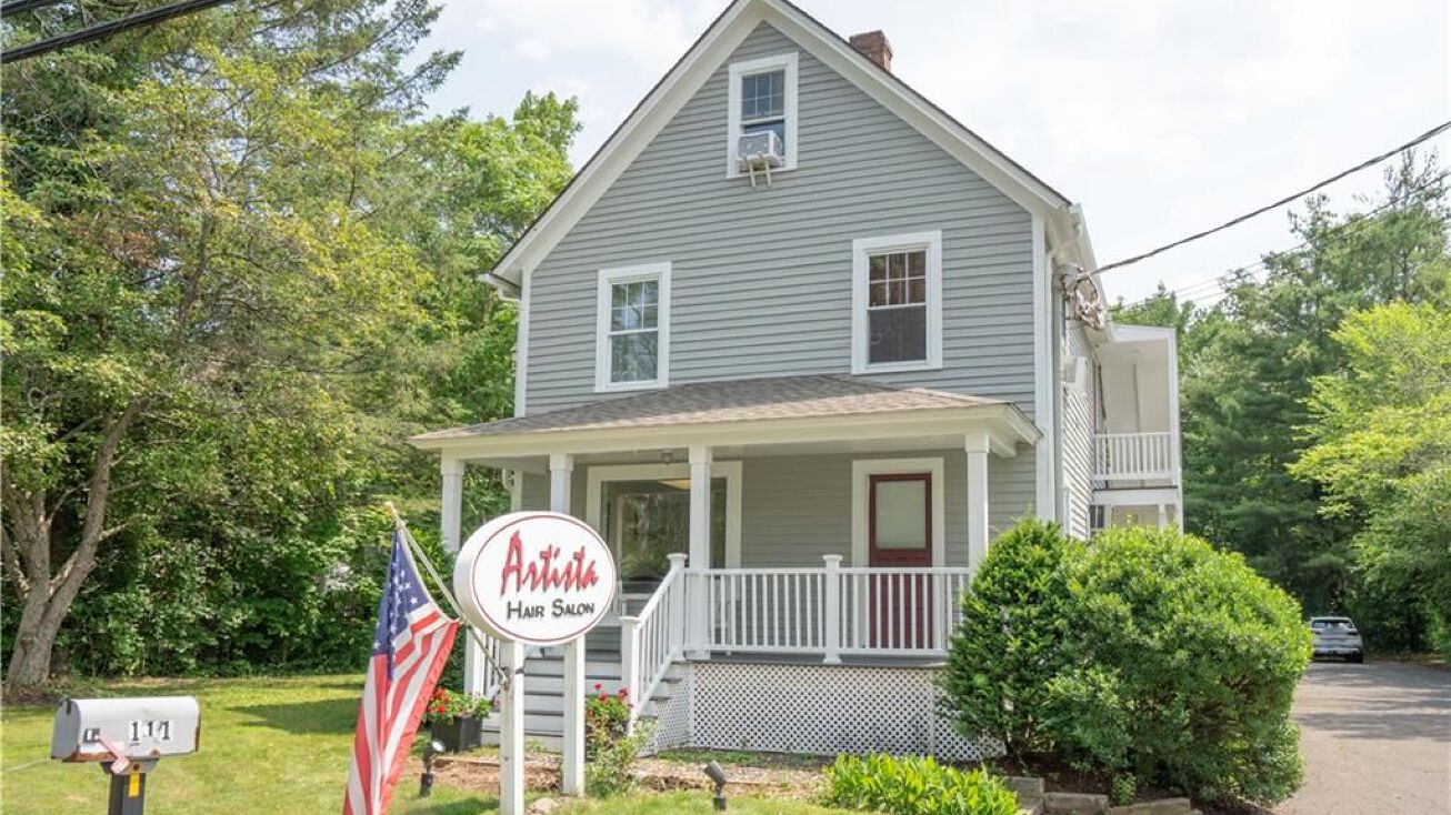 111 West St, Simsbury, CT 06070