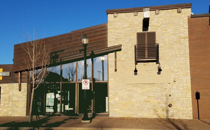 Pictures of Retail property located at 419 Main St, Cedar Falls, IA 50613 for sales - image #1