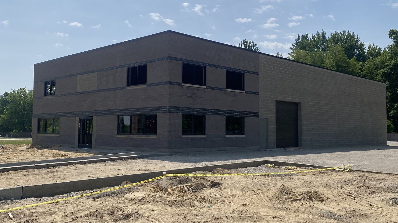 34413 Rosati Ave, Livonia, MI 48150