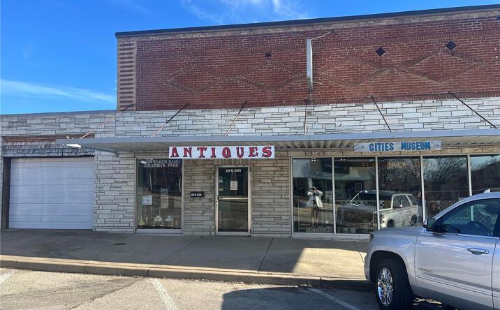 Pictures of Special Purpose property located at 208 W Main Street, Park Hills, MO 63601 for sales - image #1