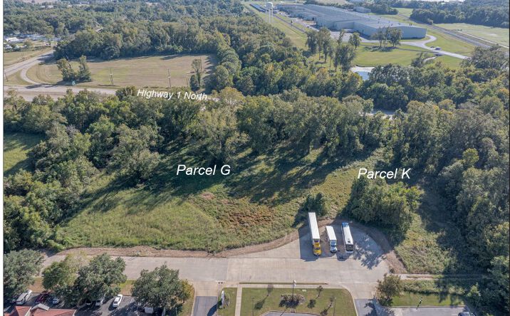 Pictures of Land property located at 6109, 6117 & 6125 W Calhoun Dr, Alexandria, LA 71303 for sales - image #1
