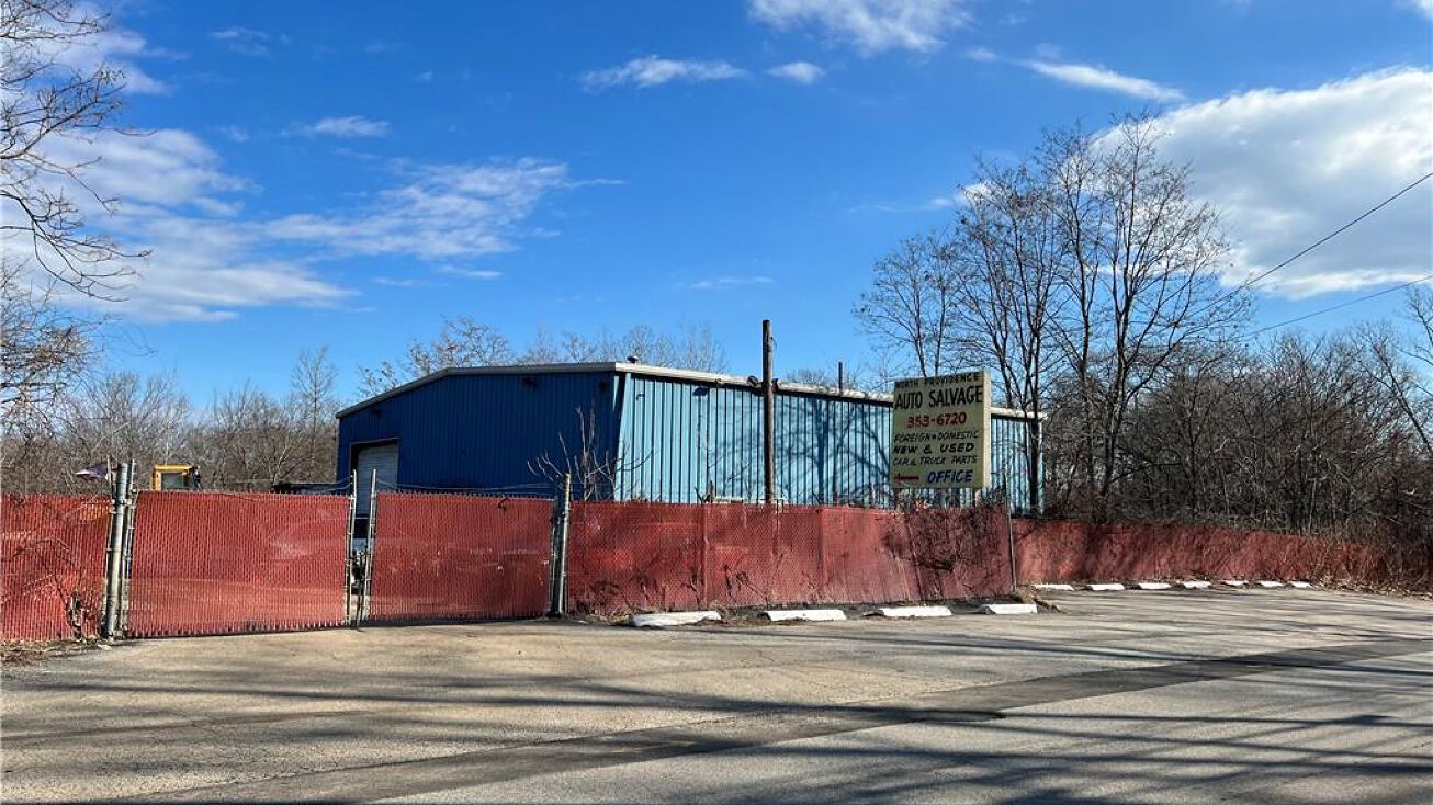 940 Smithfield Rd, North Providence, RI 02904 Industrial Property for