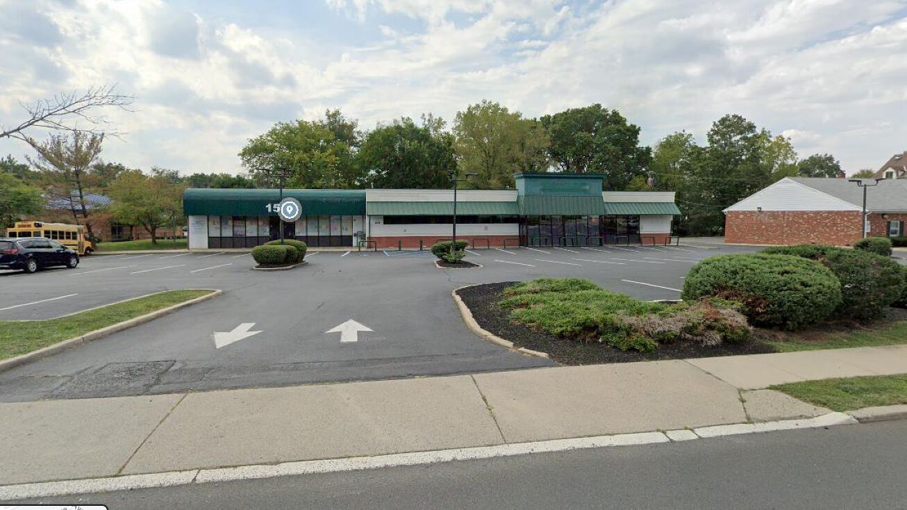 1531 Pennington Rd, Ewing Township, NJ 08618