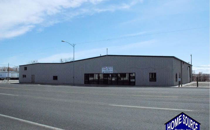 204 N Main St, Pavillion, WY 82523 | Crexi.com