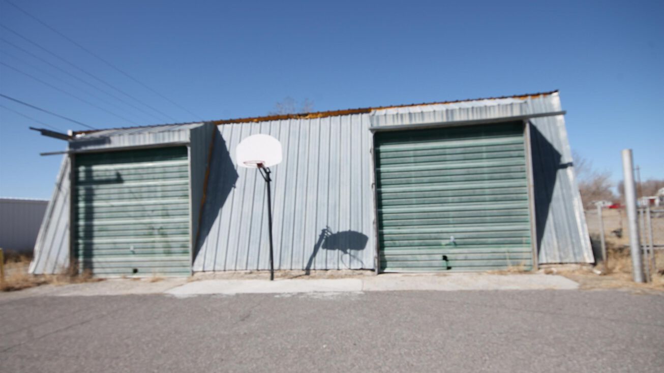 109 E 5th Street, Shoshoni, WY 82649