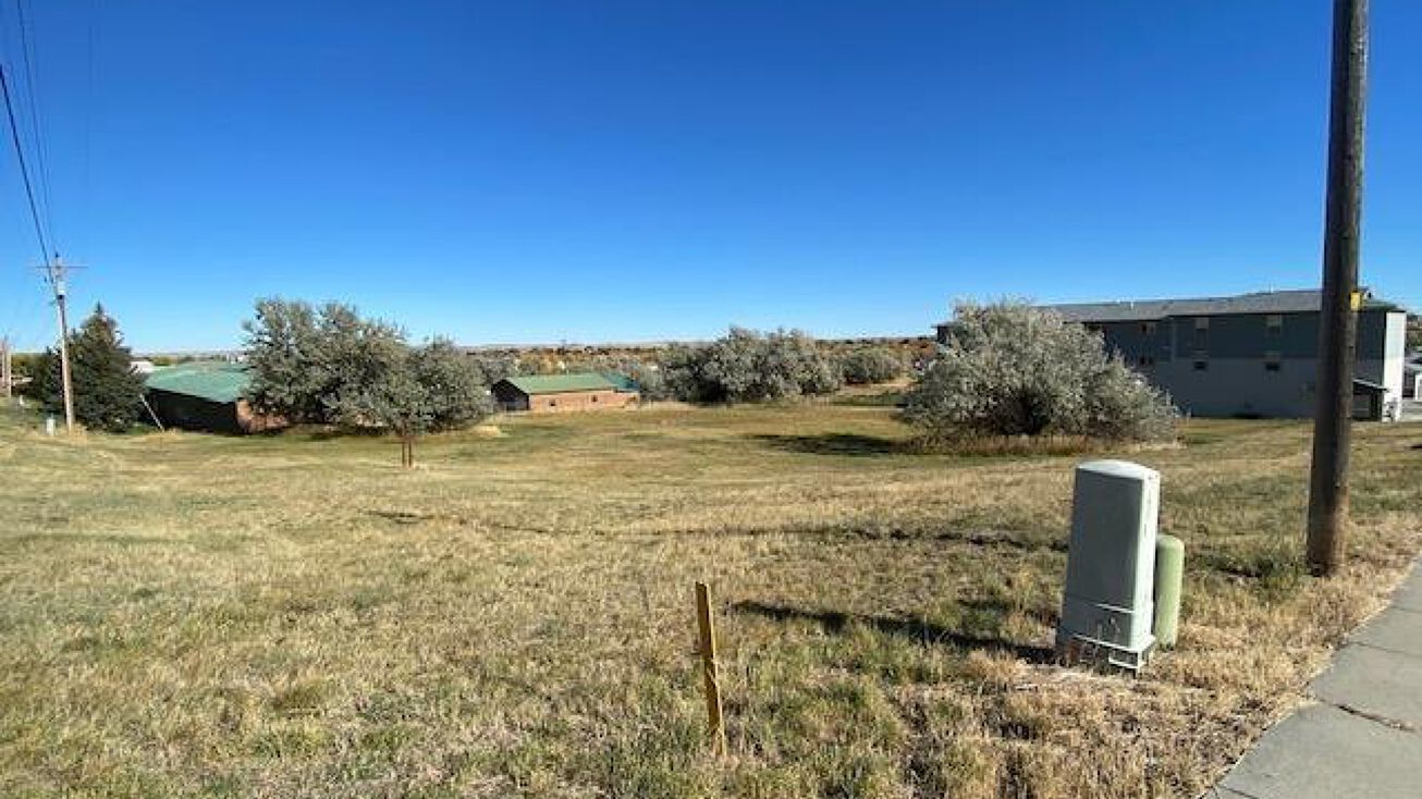 128 Harmony St, Buffalo, WY 82834