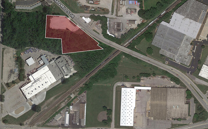 Pictures of Land property located at 8304 Hickman Mills Dr, KCMO, MO 64132 for comps - image #1