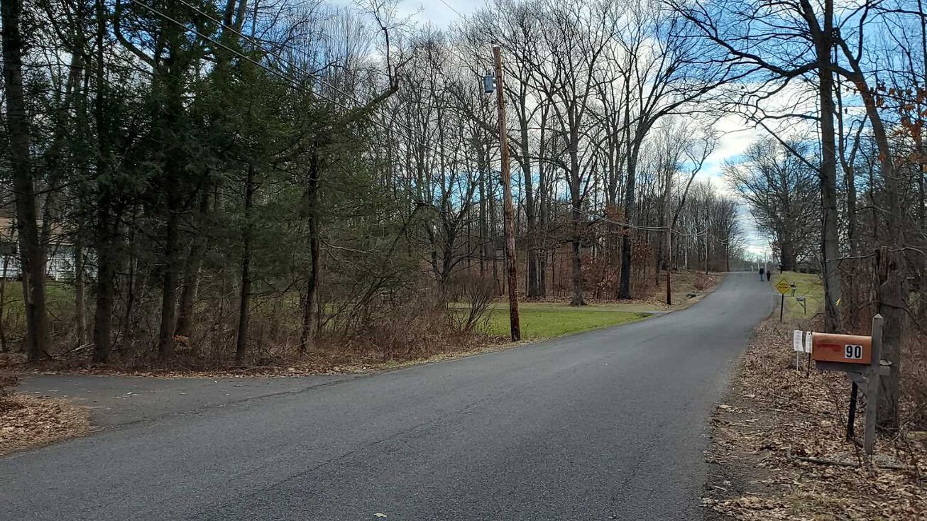 96 Dubois 0, New Paltz, NY 12561