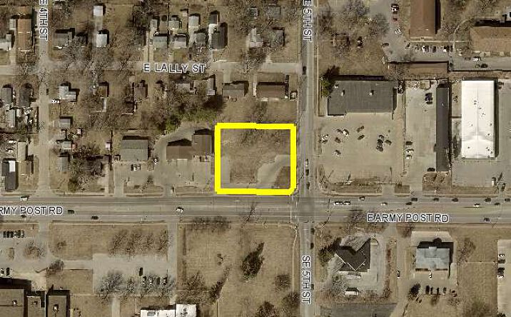 Pictures of Land property located at 446 E Army Post Rd, Des Moines, IA 50315 for sales - image #1