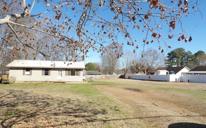 Pictures of Special Purpose, Land property located at 2702 W. Commercial Street, Ozark, AR 72949 for sales - image #1
