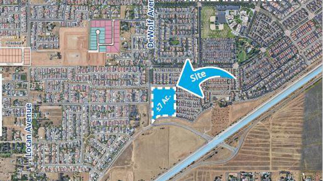 NEC De Wolf Ave & Owens Mountain Pkwy, Clovis, CA 93619