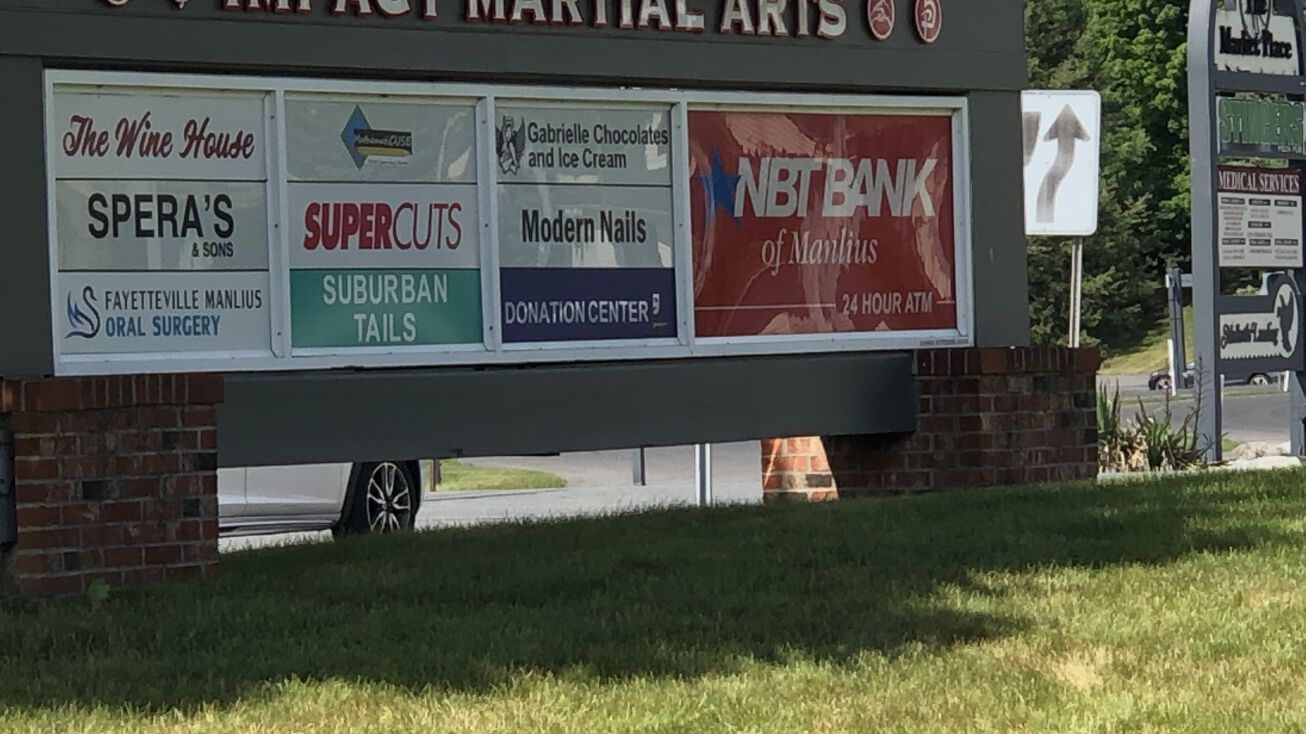 8240 Manlius Cazenovia Rd, Manlius, NY 13104