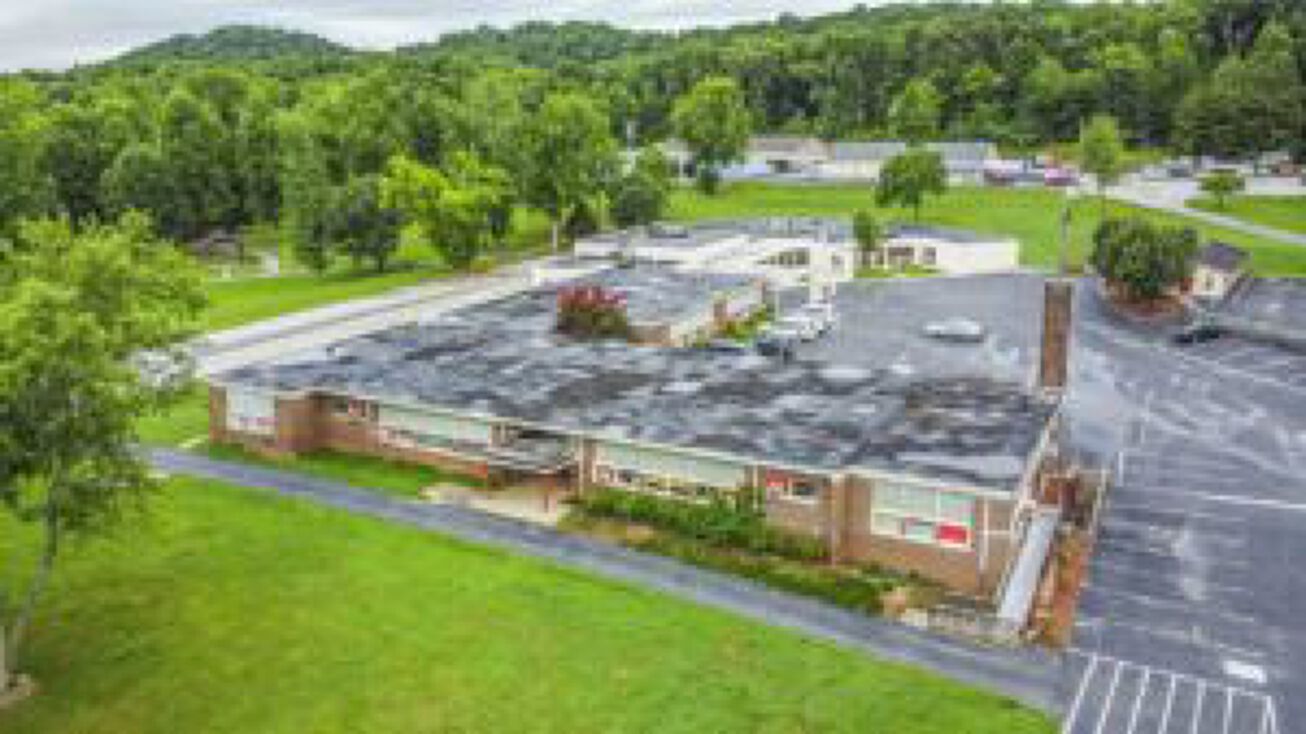 629 Gallaher Rd, Kingston, TN 37763