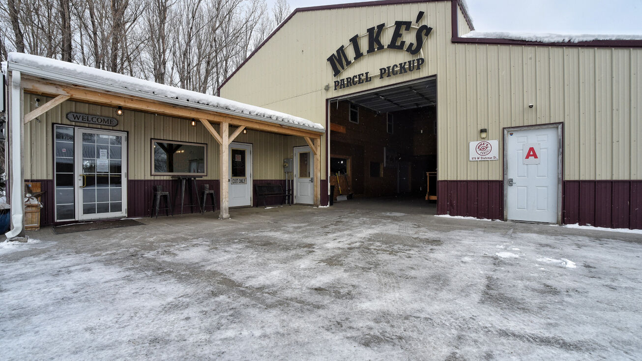 373 W Stutsman St, Pembina, ND 58271