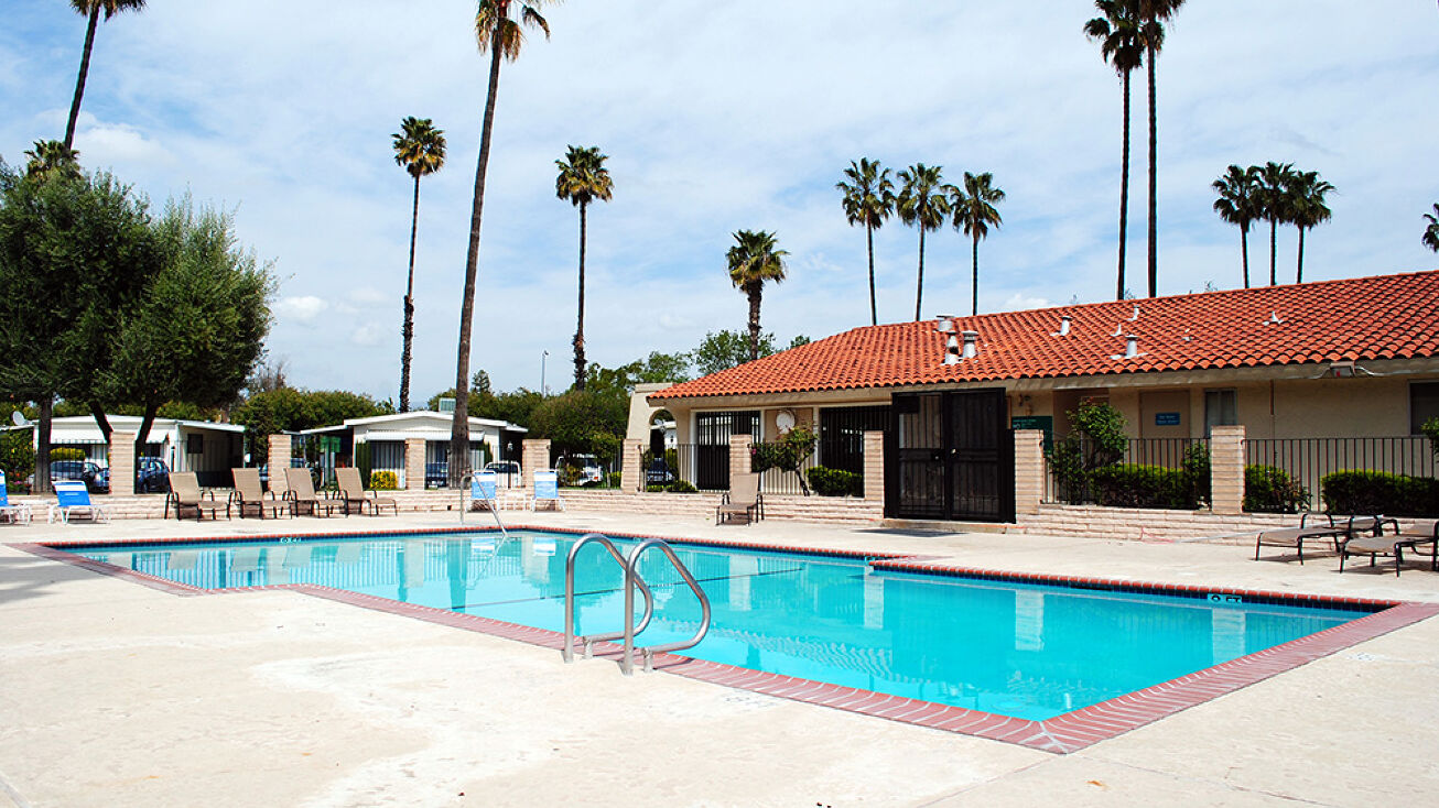 20 Russell Rd, Salinas, CA 93906