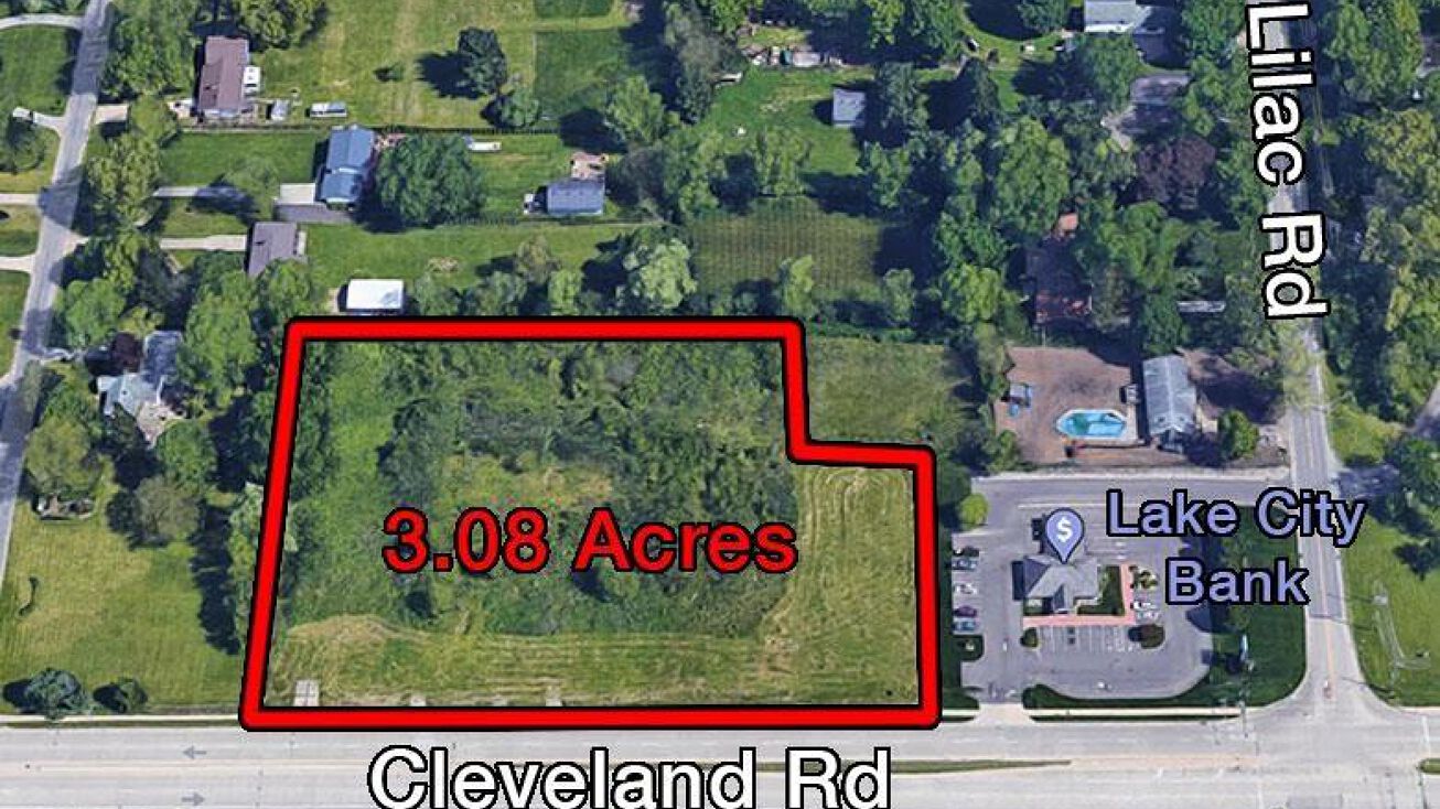 21189 Cleveland Rd, South Bend, IN 46628