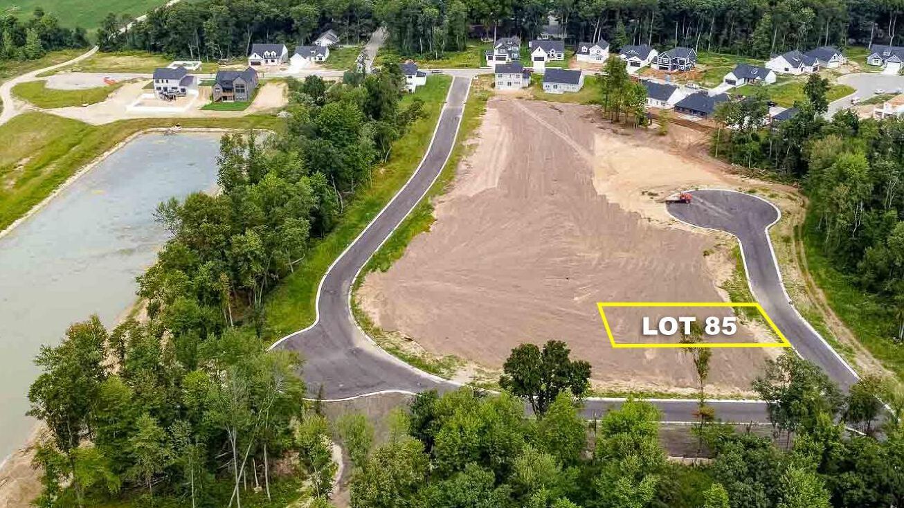 52181 Silverthorne, Granger, IN 46530