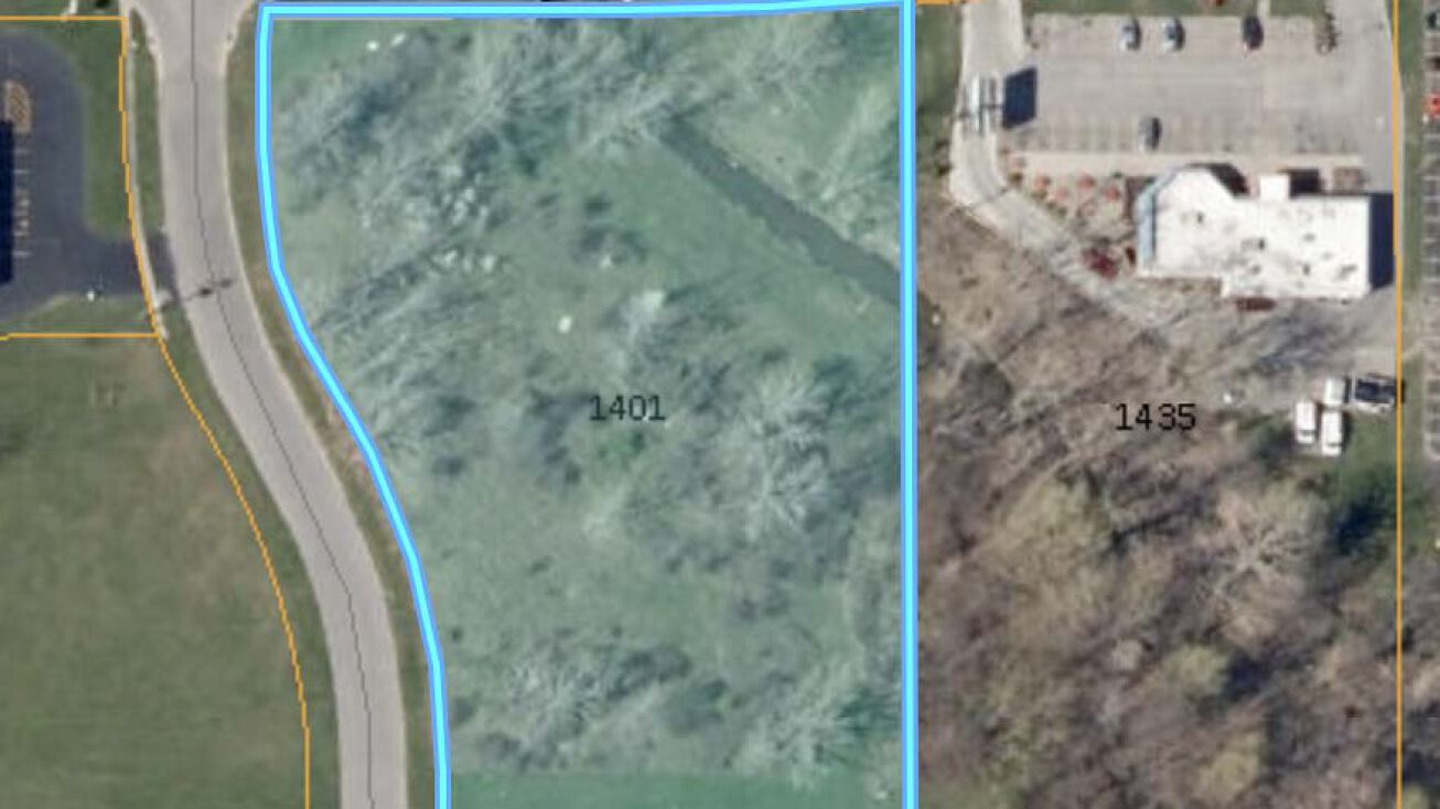 1401 French Rd, Depew, NY 14043