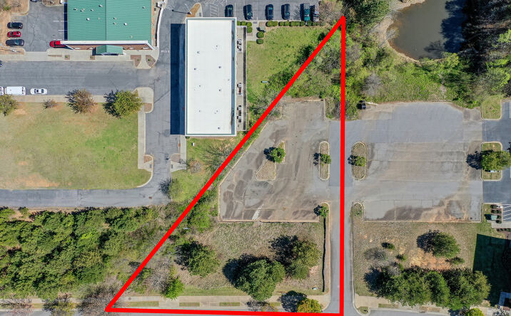 Pictures of Land property located at 19810 Jetton Rd, Cornelius, NC 28031 for sales - image #1