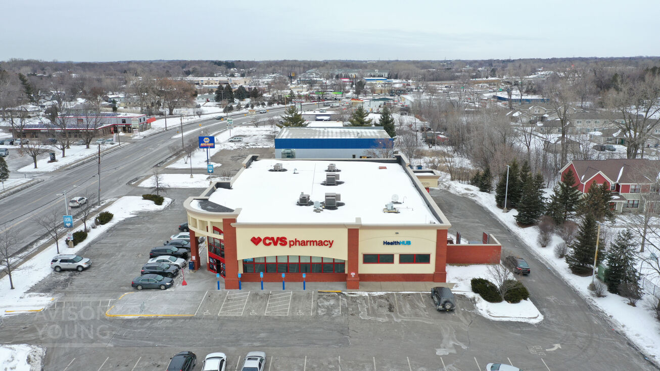 2196 White Bear Ave, Maplewood, MN 55109