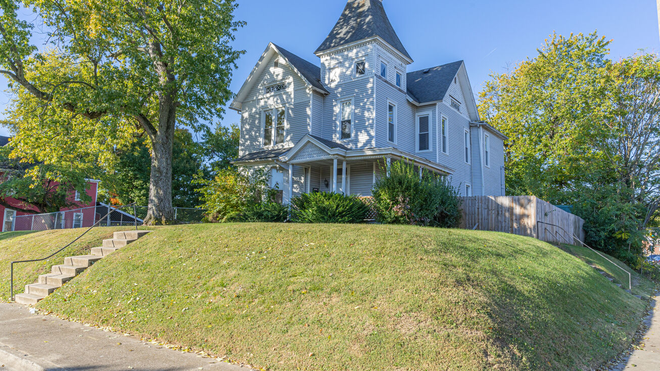 1304 St Ann St, Owensboro, KY 42303