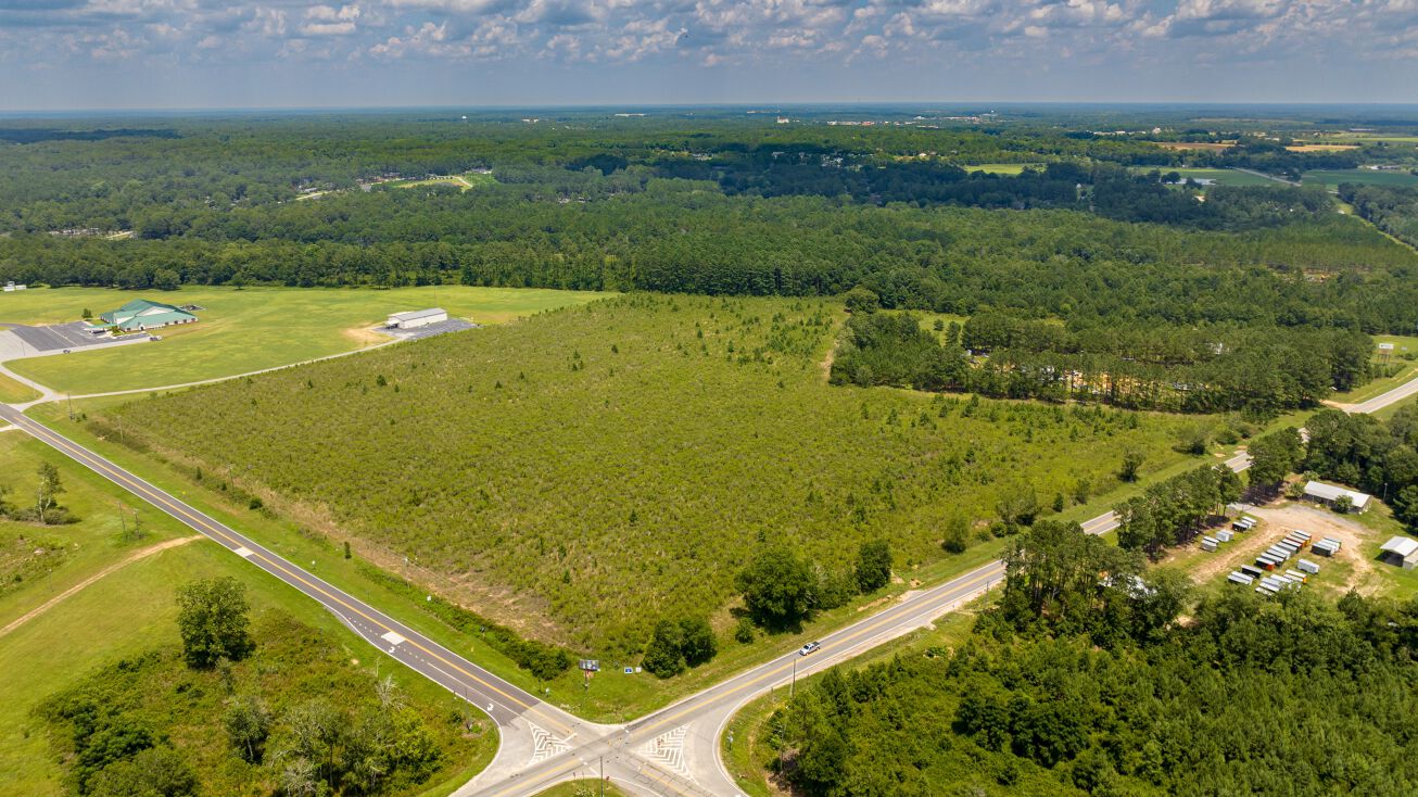 697 Benjamin H Hill Dr W, Fitzgerald, GA 31750