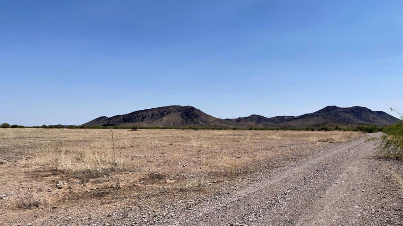 Saddle Vista Rd, Tonopah, AZ 85354