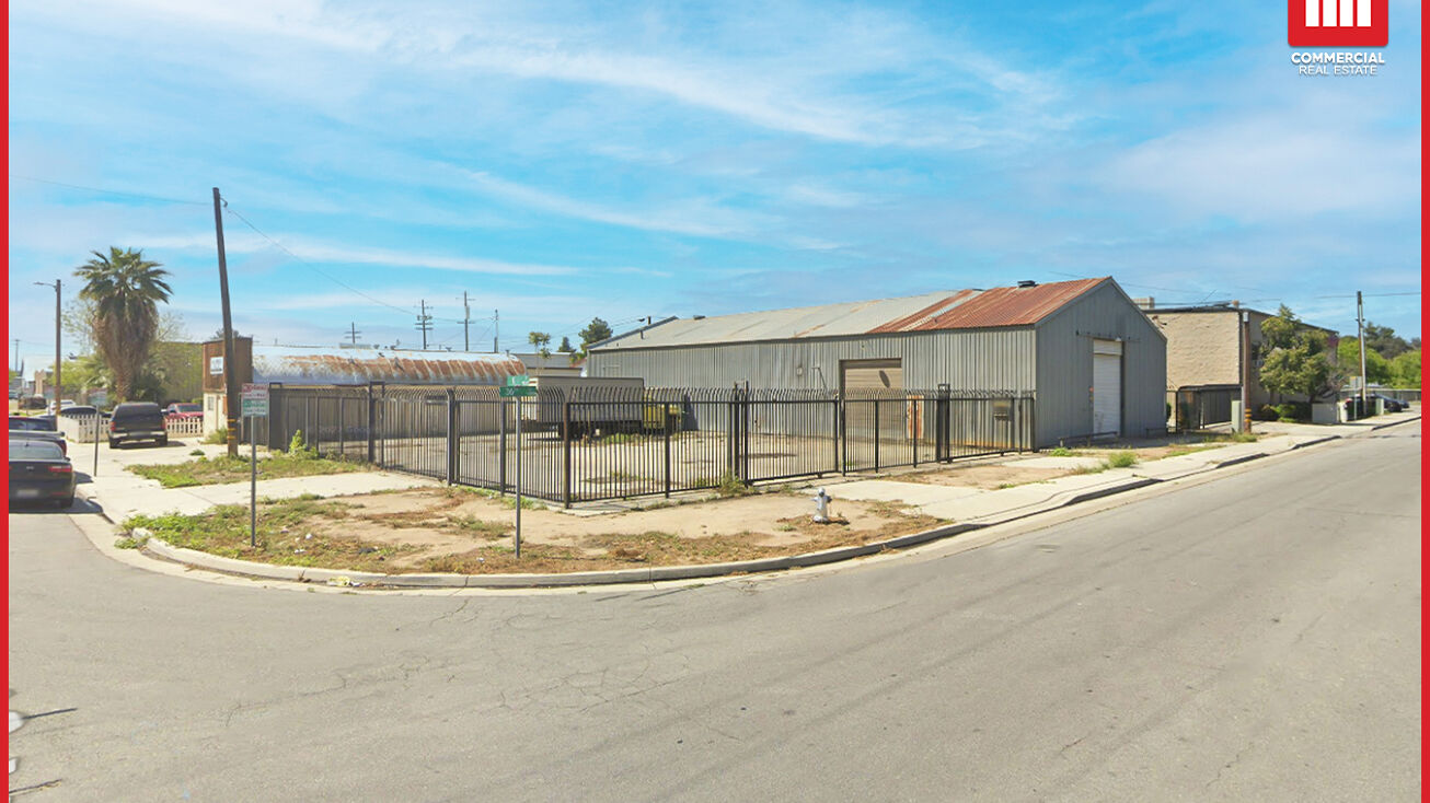3529 K St, Bakersfield, CA 93301
