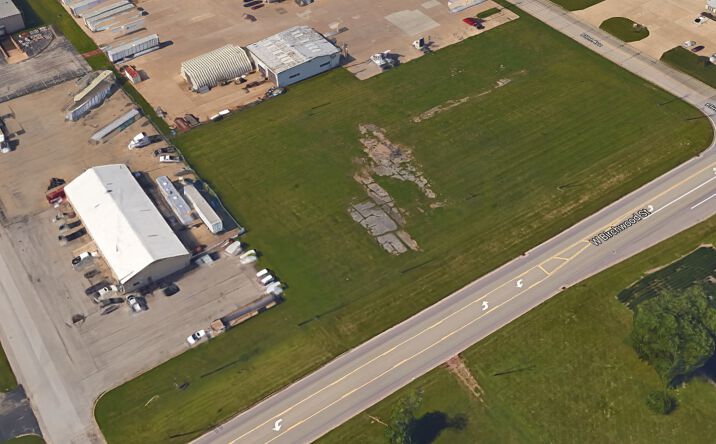 Pictures of Land property located at 866 W Birchwood St, Morton, IL 61550 for sales - image #1