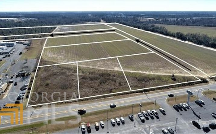 Pictures of Land property located at Benjamin H Hill Dr W, Fitzgerald, GA 31750 for sales - image #1
