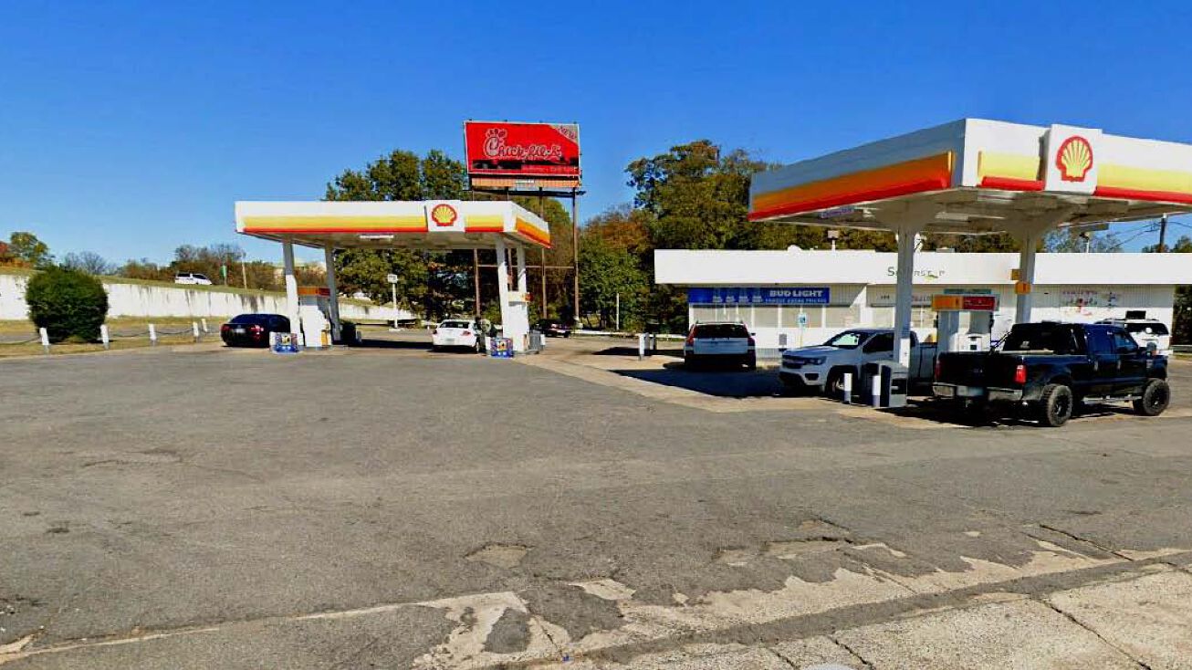 700 E Roosevelt Rd, Little Rock, AR 72206