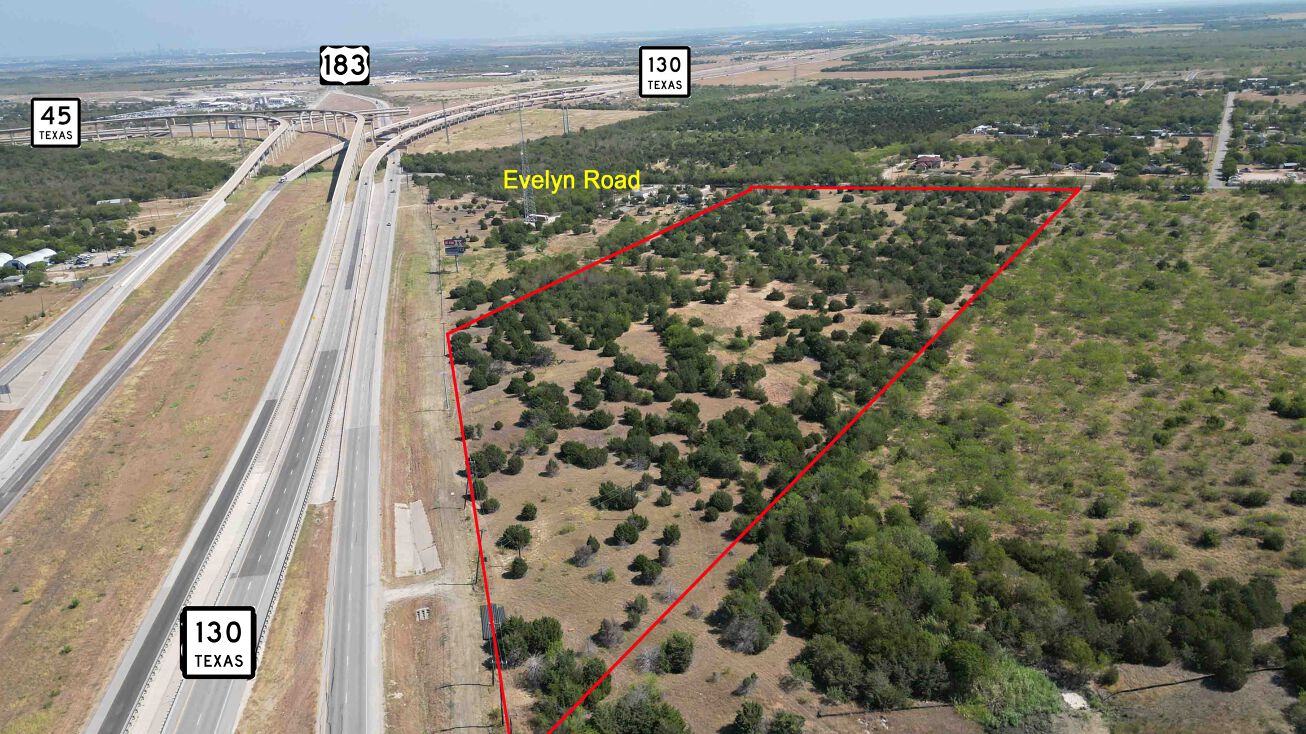 S Hwy 183, Mustang Ridge, TX 78610