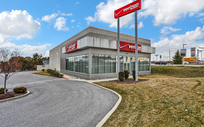 Pictures of Retail property located at 703 Loucks Rd, York, PA 17404 for comps - image #1