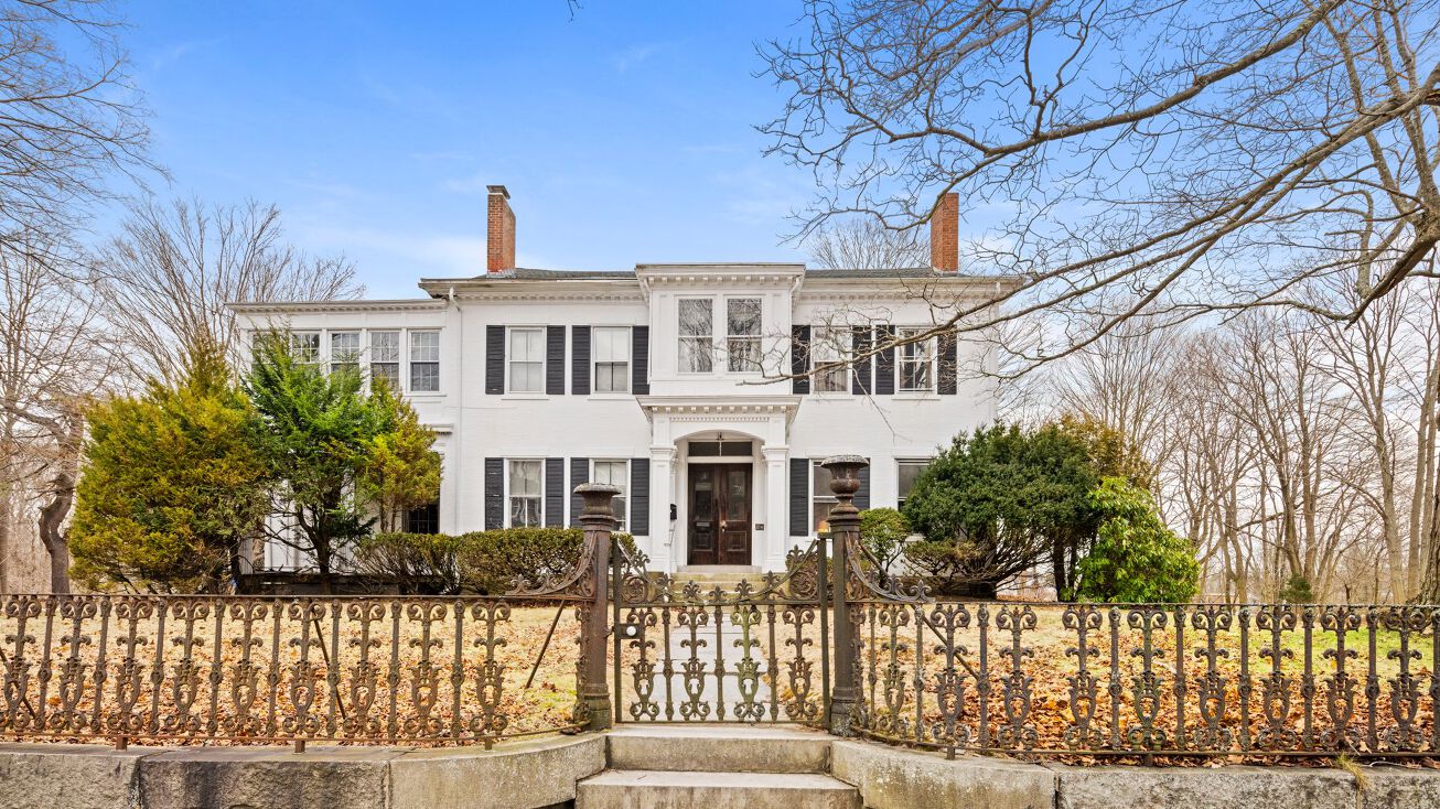 161 Broadway, Norwich, CT 06360