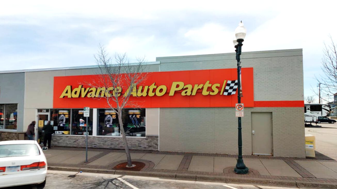 210 Oak St, Farmington, MN 55024