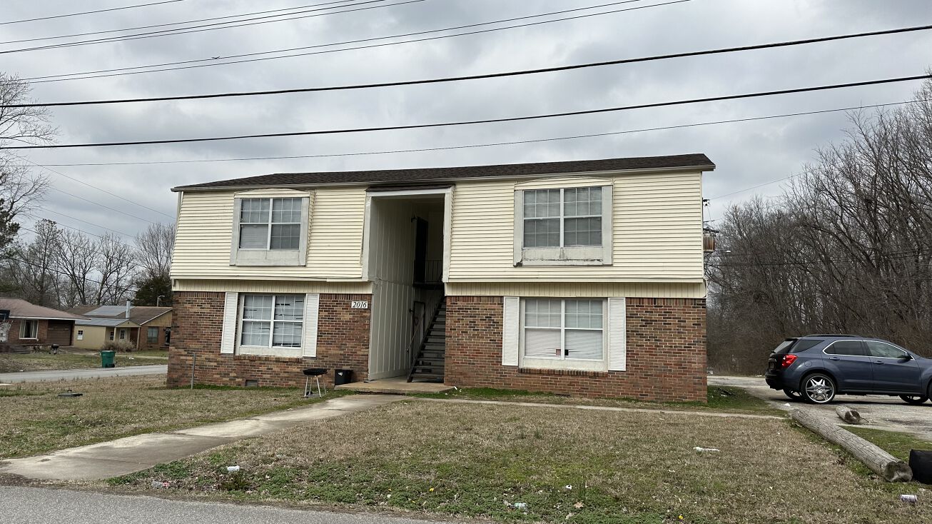 48 Christmasville Rd Et Al, Trenton, TN 38382