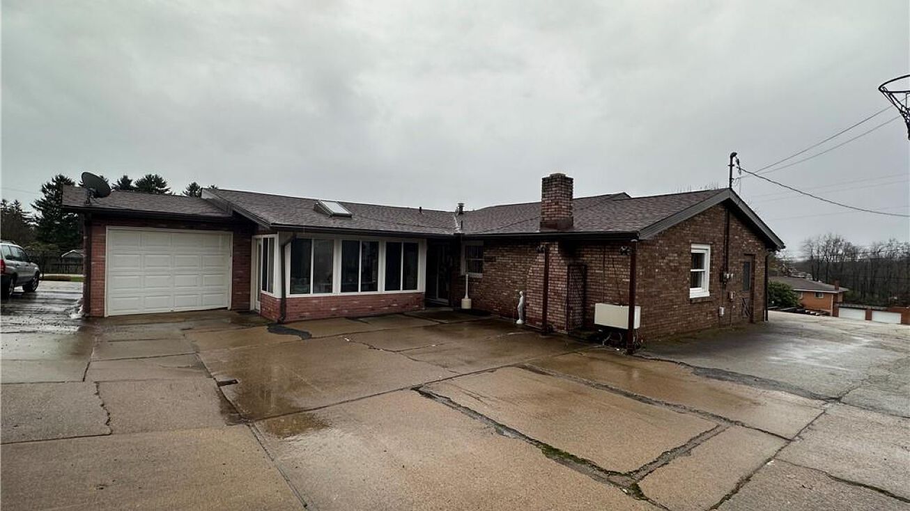 14371439 Washington Pike, Wellsburg, WV 26070