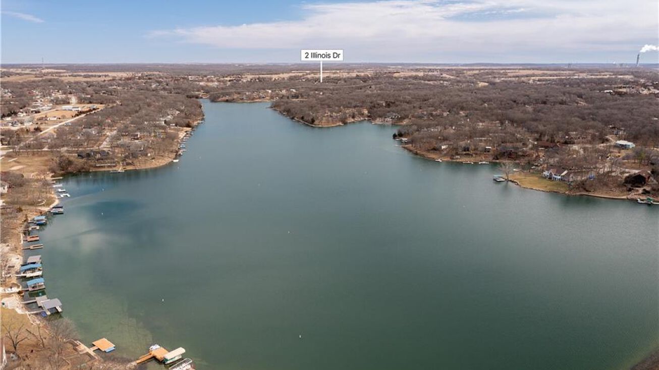 2 Illinois Drive, Linn Valley, KS 66040