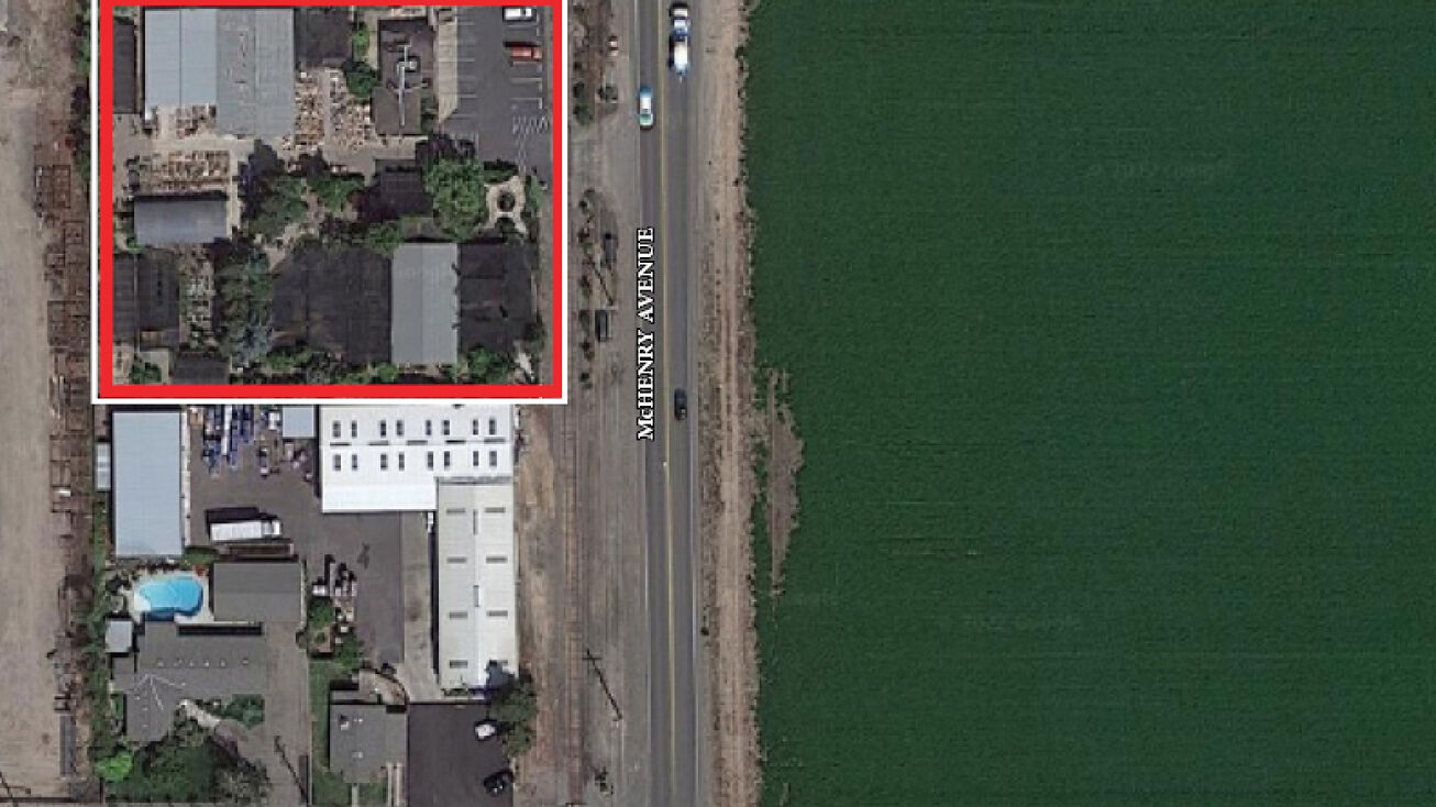 19777 McHenry Ave, Escalon, CA 95320