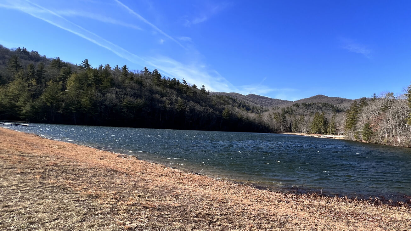 Mountain Stream Rd, Spruce Pine, NC 28777