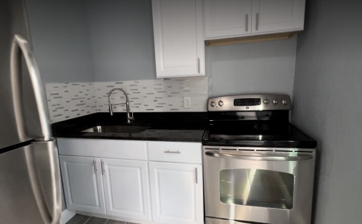 Pictures of Multifamily property located at 117 Bellevue Ave, Daytona Beach, FL 32114 for sales - image #1