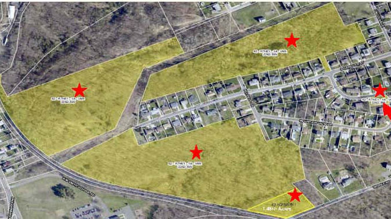 Lincoln Ave, Nanticoke, PA 18634