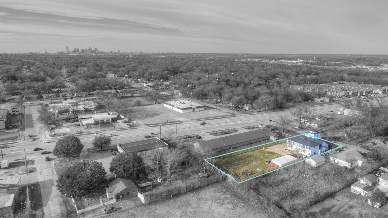 5011 Cranfill Dr, Dallas, TX 75241